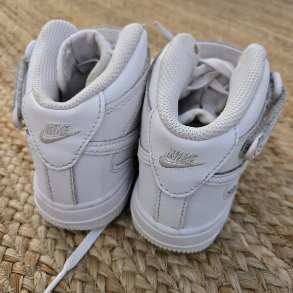 Nike Air Force 1 Mid PS SIZE 11.5c 314196-113 "TRIPLE WHITE" - Picture 3 of 8